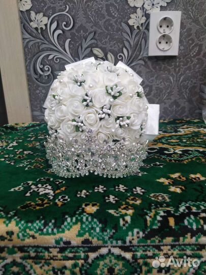 Букет и корона