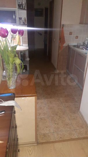 3-к. квартира, 100 м², 1/5 эт.