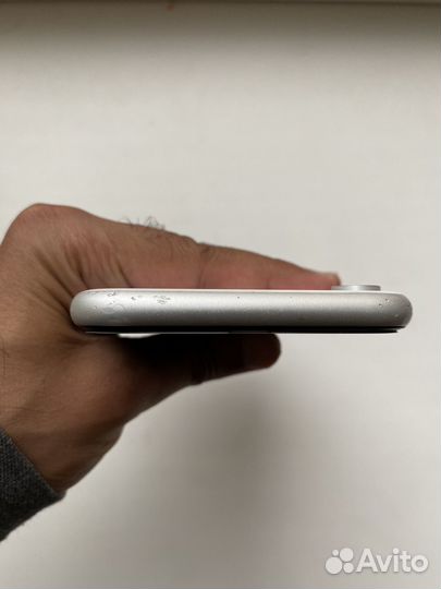 iPhone xr 128 белый