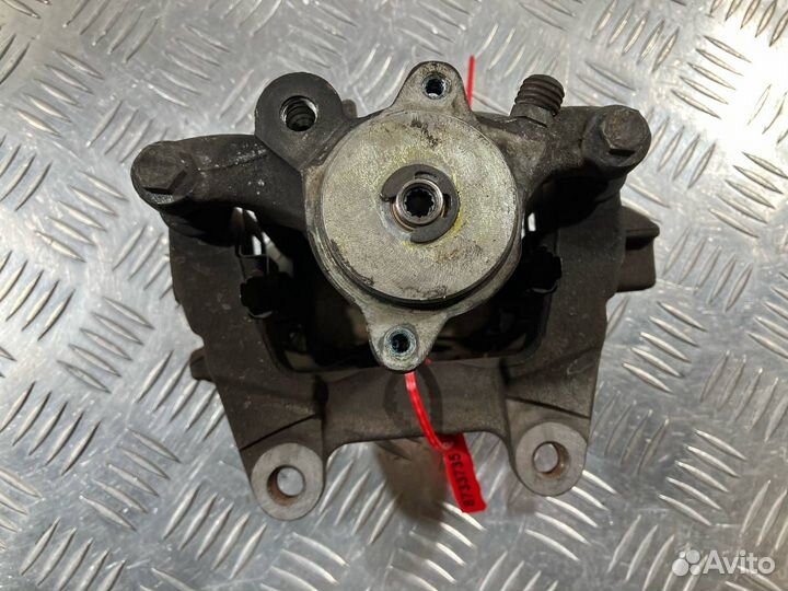 Суппорт тормозной задний левый Audi A6 4F/C6 рест