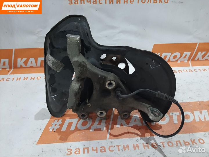 Кулак передний правый Mercedes-Benz C-Класс W204