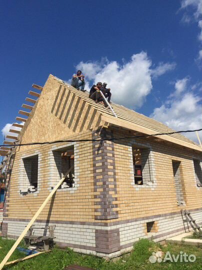 Бригада строителей