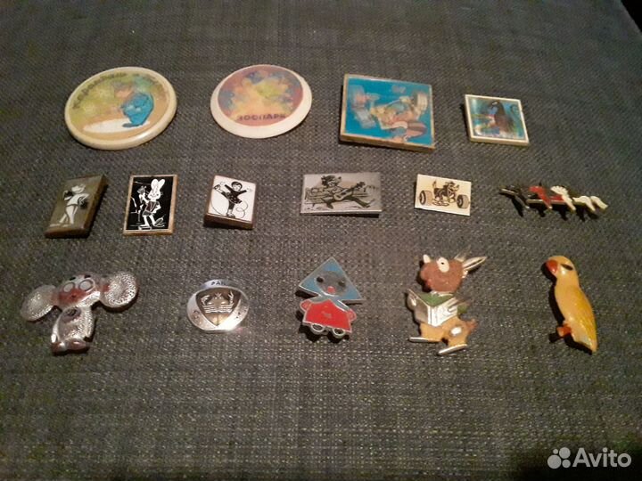 СССР значки мультяшки голографические винтаж