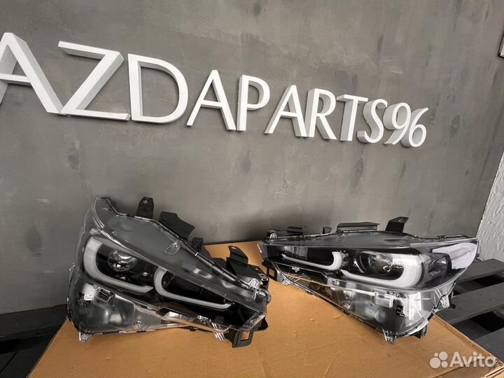 Фара левая правая Мазда сх5 сх-5 2022- оригинал
