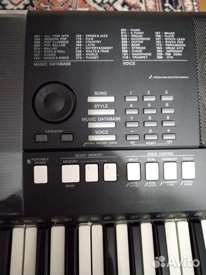 Yamaha psr-E423