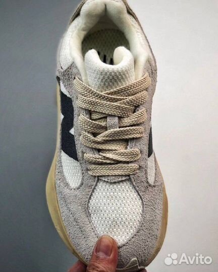 New Balance Warped Runner