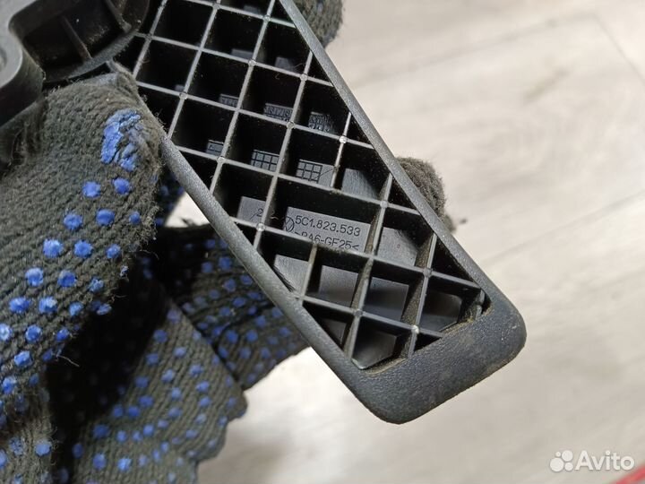 Ручка открывания капота для Volkswagen Jetta 6