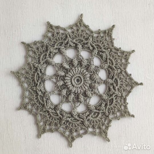 Салфетки вязаные для интерьера Подставки