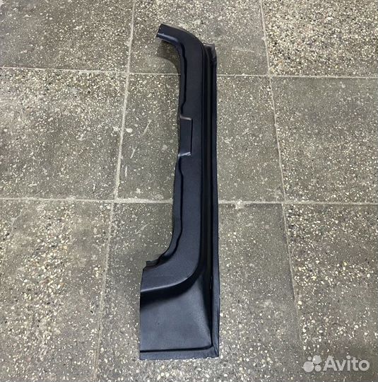 Накладка перед. двери внутри Mercedes Vito W638 (P