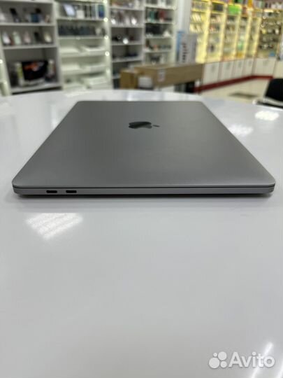 Macbook pro 13 2018 16 256 gb