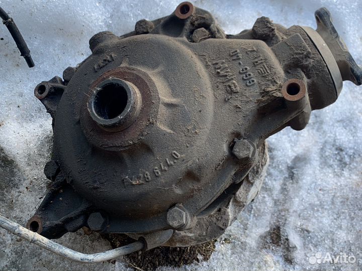 Передний редуктор (мост) е 53