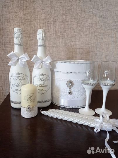 Свадебные бутылки и бокалы