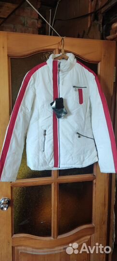 Куртки новые