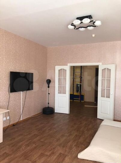 2-к. квартира, 89,2 м², 9/12 эт.