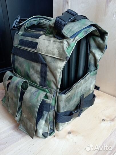 Бронежилет с плитами мох