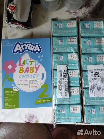 Сухая молочная смесь, кисломолочная смесь Агуша 2
