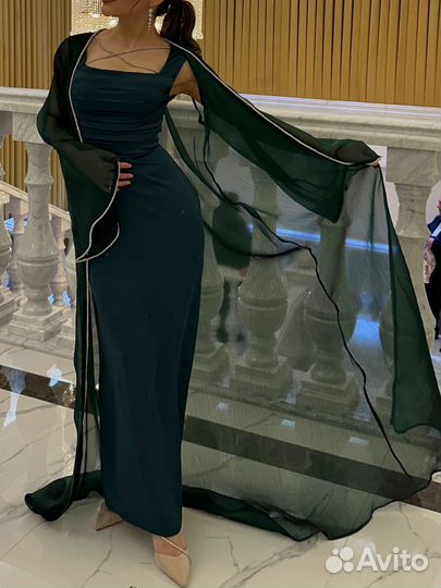 Вечернее платье