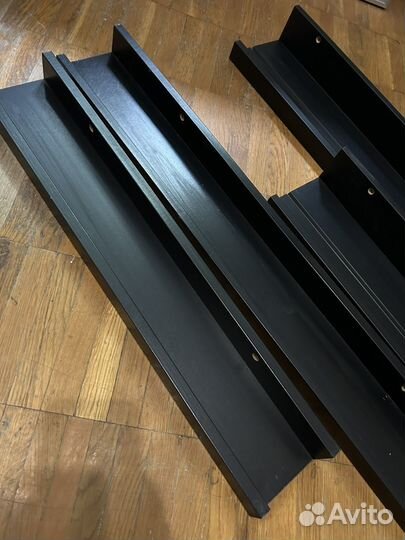 Полки настенные для книг и аксессуаров IKEA