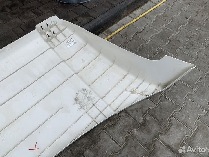 Спойлер кабины верхний Volvo FH