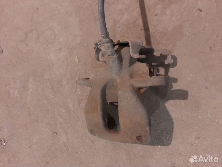 Суппорт тормозной задний правый