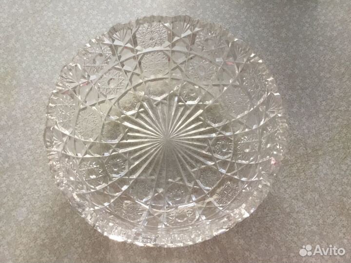 Ваза хрустальная