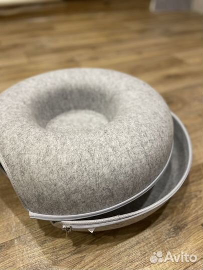 Лежанка-домик для кошек и собак