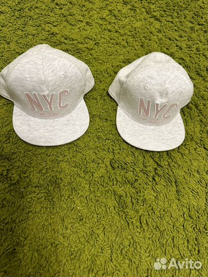 Кепки для двойни 9-12 мес 80р HM