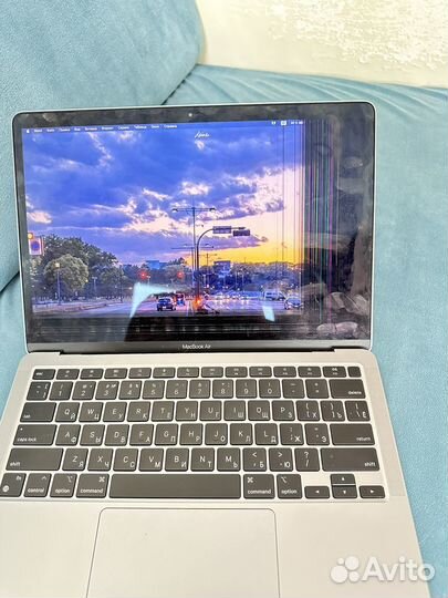 13-inch macbook air with apple m1 chip