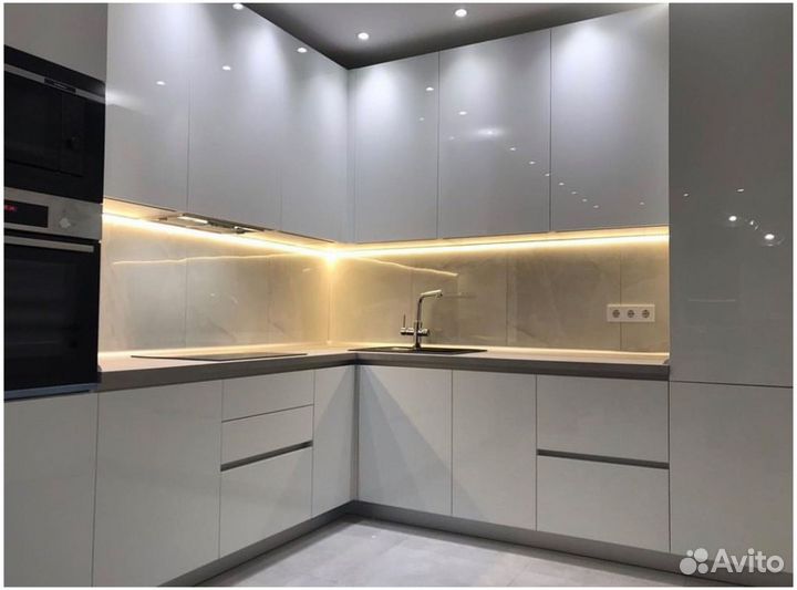 Кухонный гарнитур на заказ. Под ключ