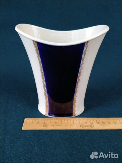 Ваза для цветов лфз