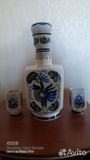 Графин с рюмками