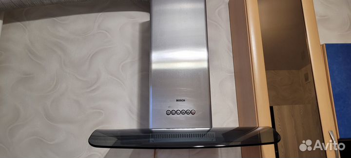 Вытяжка для кухни 60 см Bosch