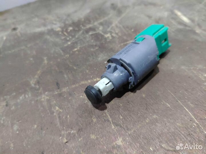 Датчик педали сцепления Веста Рено 253250007R