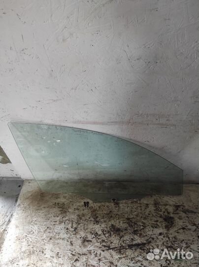 Стекло переднее правое mazda 3 bk