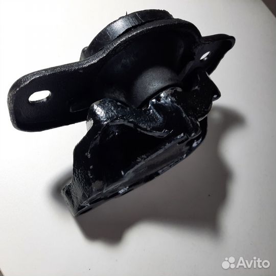 Подвеска двигателя