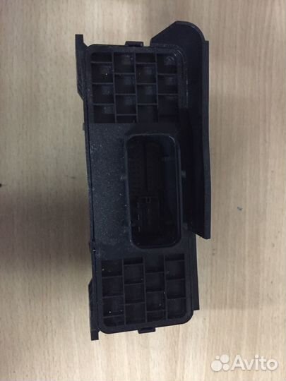 Модуль питания бортовой сети Audi A8 D3