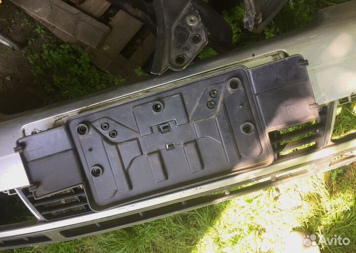 Накладка под номерной знак 8D0807285AA Audi A4 B5