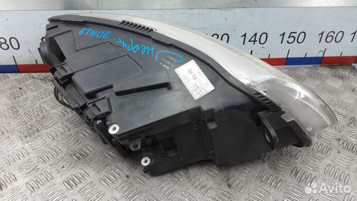 Фара Audi A6 C6 (2004-2011)