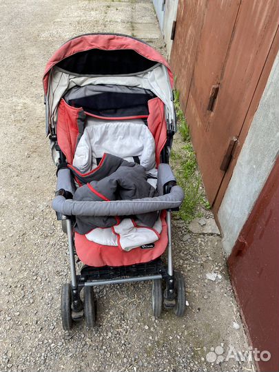 Прогулочная коляска