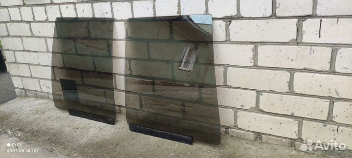 Стекла боковые Джип гранд чероки