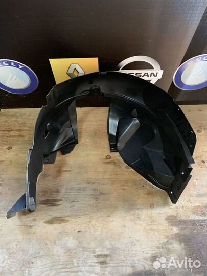 Подкрылок передний Renault logan 2 Лев