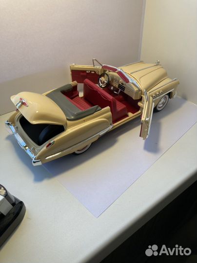 Модель Buick Roadmaster 1949 1/18