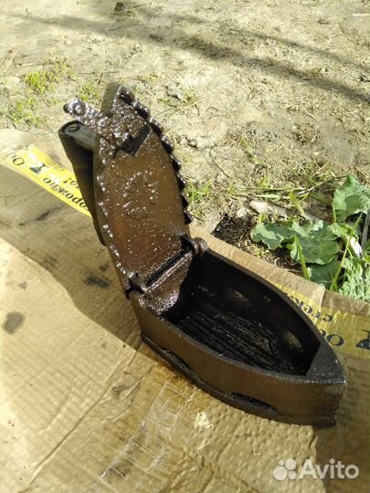 Утюг чугунный старинный