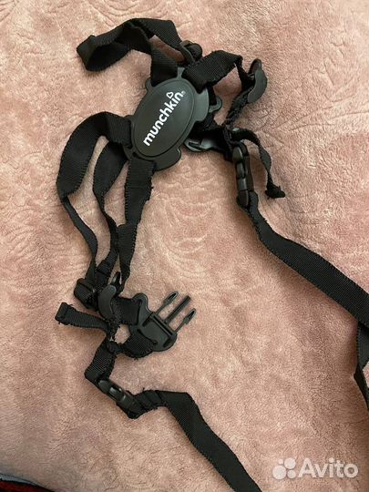 Вожжи для ребенка, пользовались 1-2 раза как новые