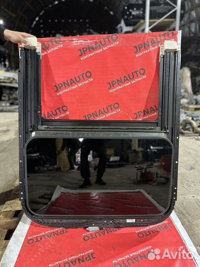 Люк Ауди А4 Б8