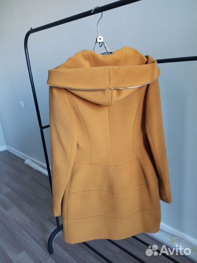 Пальто женское демисезонное 42 44