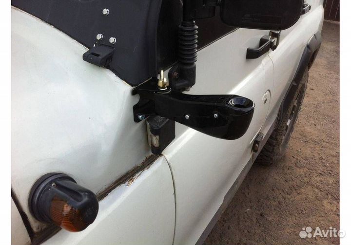 Кронштейн фароискателя УАЗ 469