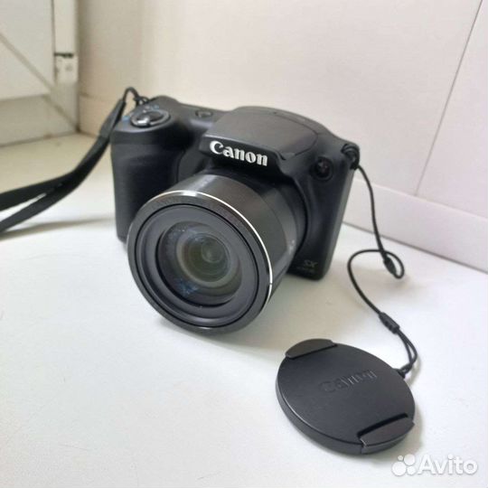 Компактный фотоаппарат canon