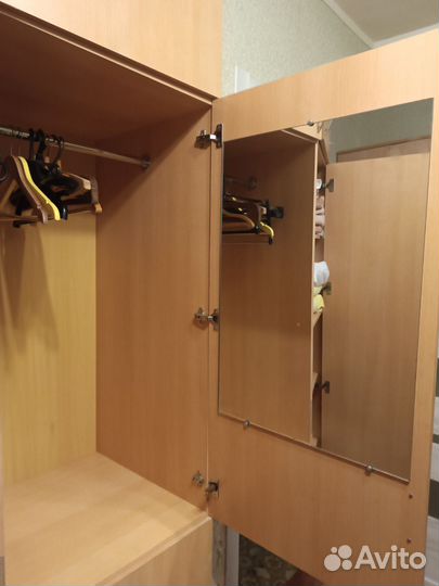 Мебель Шкаф напольный, шкаф подвесной, стол, полка