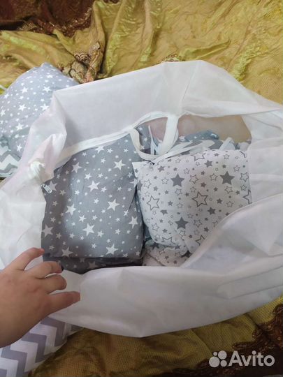 Бортики на детскую кроватку